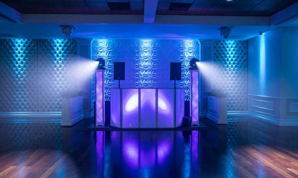 Choosing a Wedding DJ